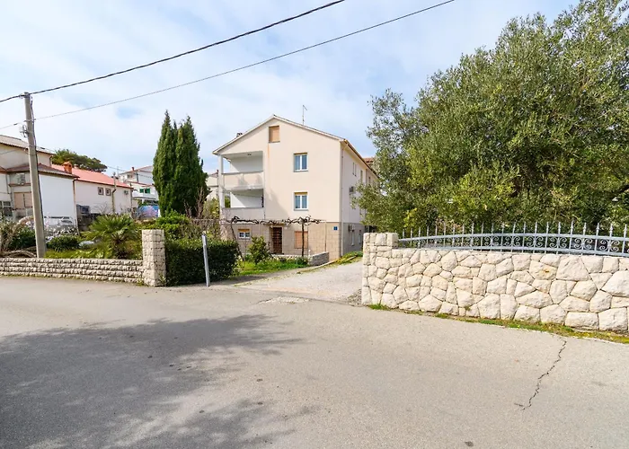 Ljubica Apartment *